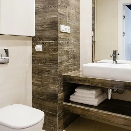 Apartman Luxlux Metro Slodowiec *