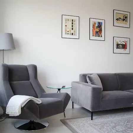 Luxlux Metro Slodowiec Apartman Varsó