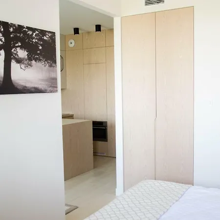 Luxlux Metro Slodowiec وارسو