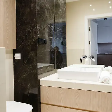 شقة Luxlux Metro Slodowiec *