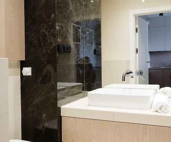 Apartment Luxlux Metro Slodowiec *