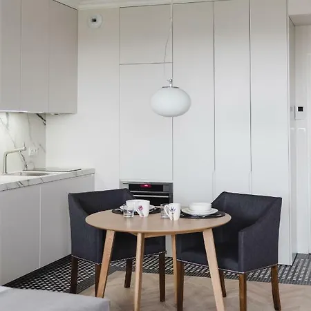 Luxlux Metro Slodowiec Apartamento